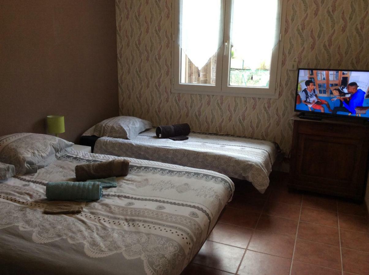 Appartement Vert, Compreignac Eksteriør billede